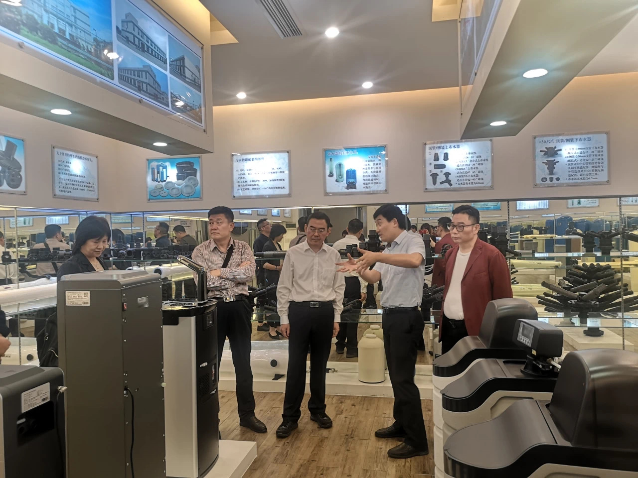 淄博市委统战部考察组莅临德州之星子公司奥斯博